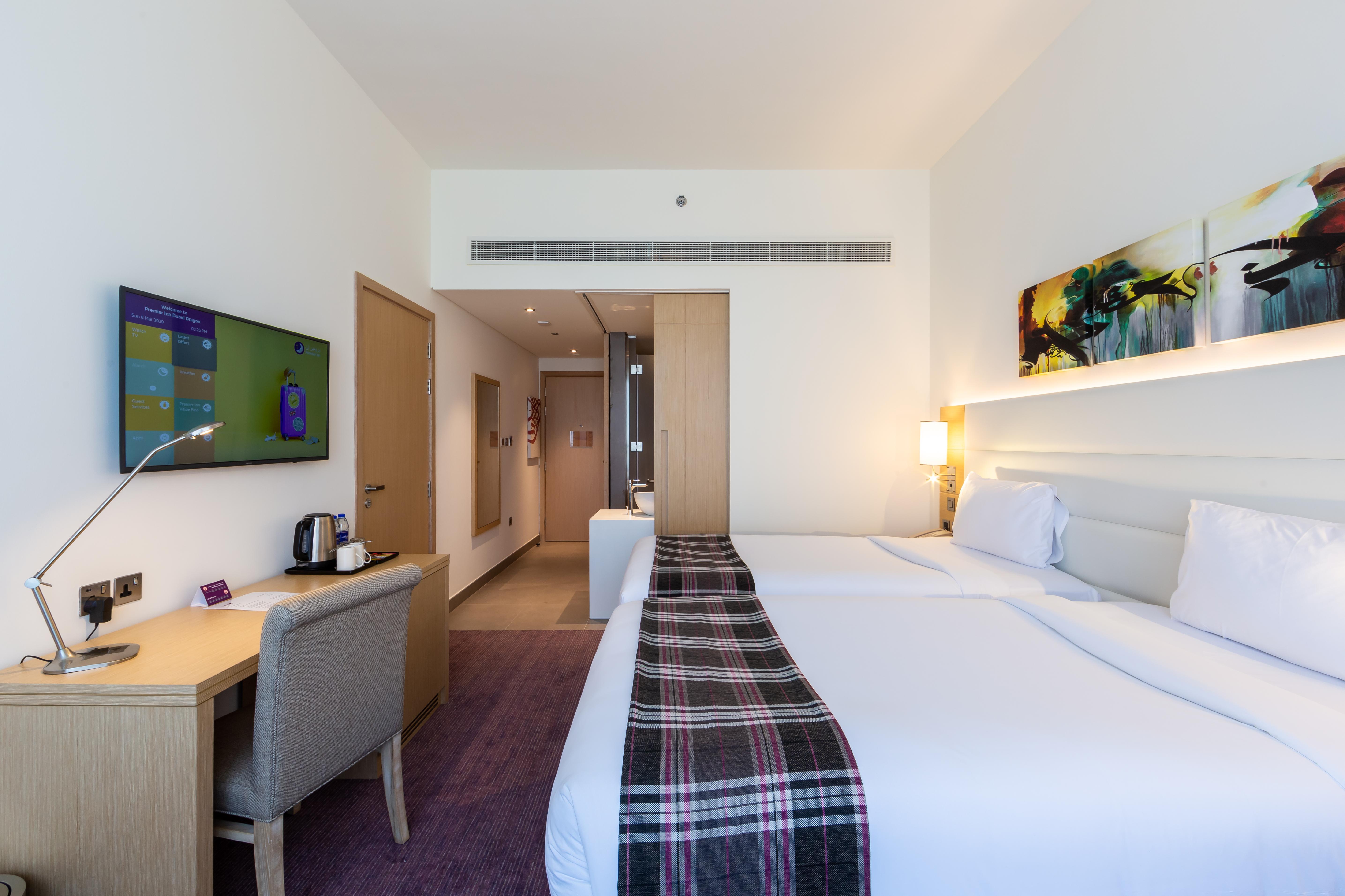 Premier Inn Dubai Dragon Mart Luaran gambar