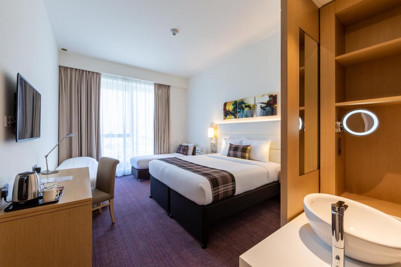 Premier Inn Dubai Dragon Mart Luaran gambar